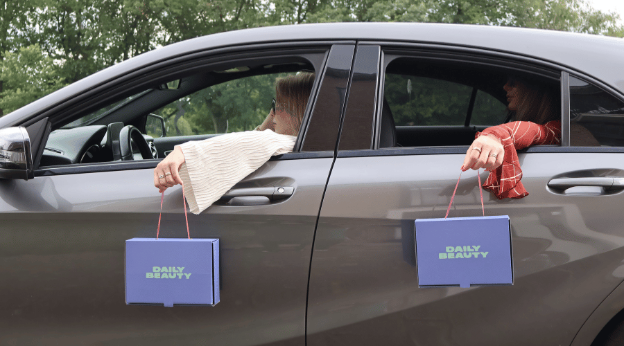 Roadtrip Skincare Guide: 6 Essentiële Tips voor Stralende Huid Onderweg - Daily Beauty - Your skincare sidekick